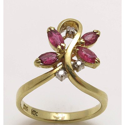 Vintage 14Ct Gold Ruby & Diamond Ring