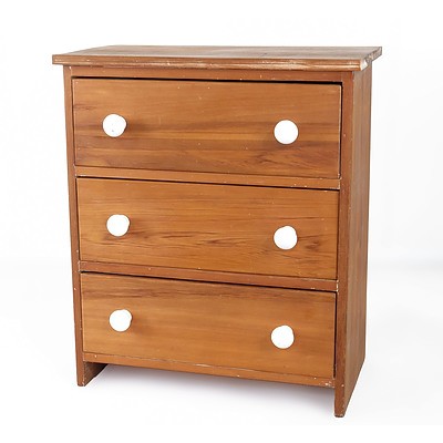 Small Rustic Antique Australian Coachwood Chest of Drawers with Later White Ceramic Knobs