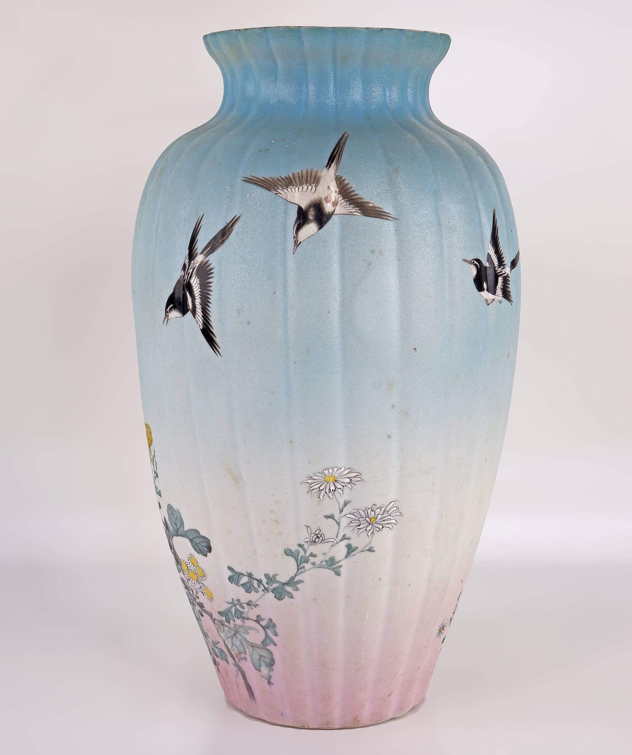 'Japanese Kutani Vase of Exhibition Quality, Early 20th Century'