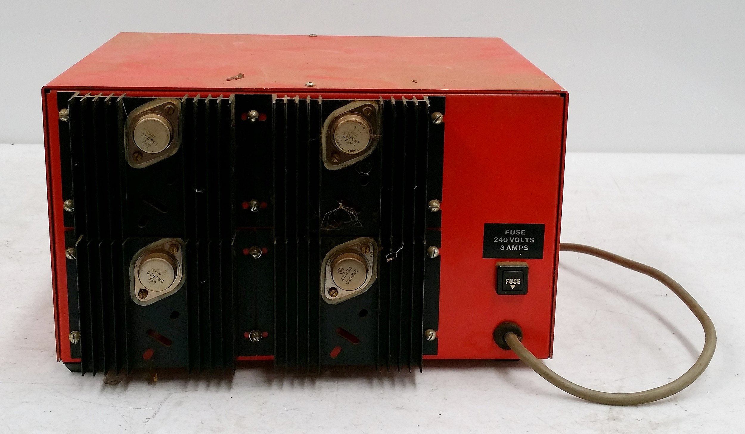 VK Powermaster 13.8v Power Supply Lot 1084191 ALLBIDS