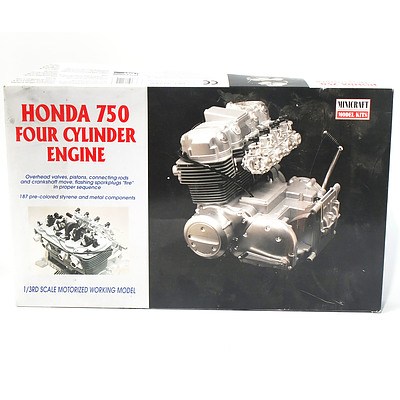 Minicraft - Honda 750 Four Cylinder Engine 1:3 Scale Model Kit