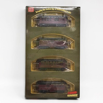 Roundhouse Central Pacific Train Set