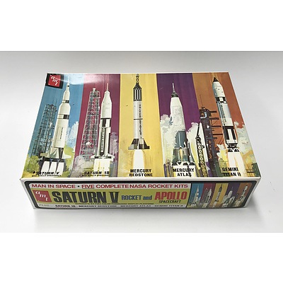 AMT Man in Space 5 Complete Nasa Rocket Plastic Model Kits 1:200th Scale
