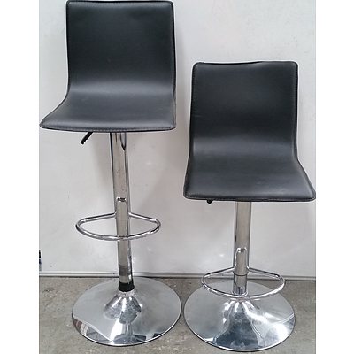 Height Adjustable Breakfast Bench/Bar Stools - Lot of Two