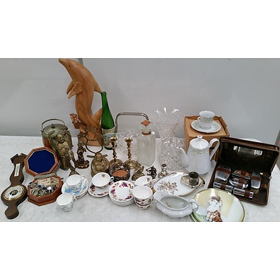 Collection of Ornaments and Homewares
