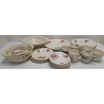 Selection of J & G Meakin Fine China