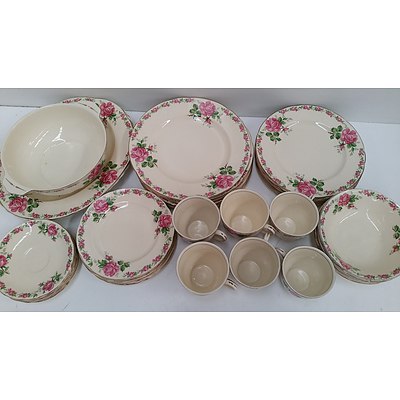 Selection Alfred Meakin Fine China