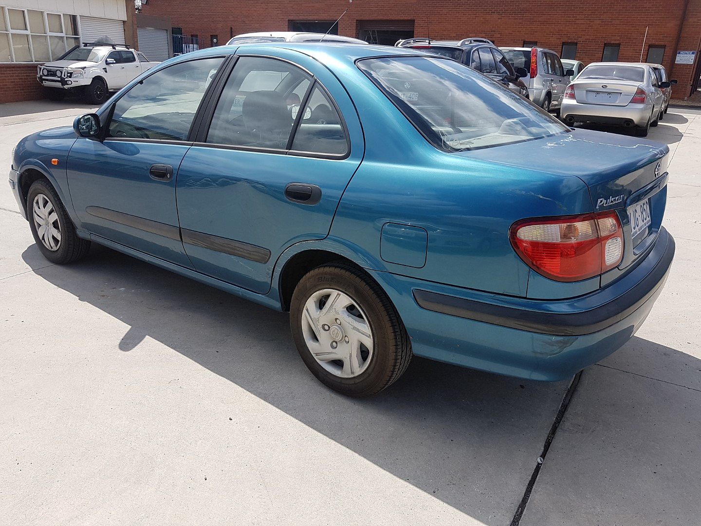 Nissan pulsar 2000