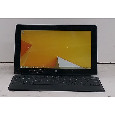 Microsoft Surface (1601) Pro 2 10-Inch 256GB Core i5 (4300U) 1.90GHz 2-in-1 Detachable Laptop