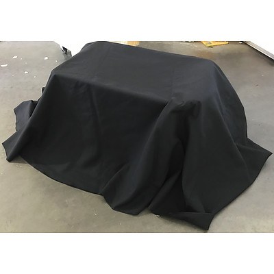Approx 30 Black Round 3 Metre Tablecloths