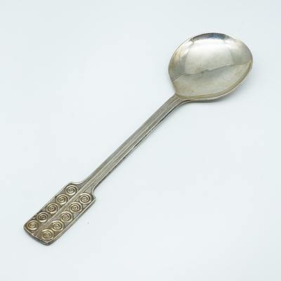 Stylish Sterling Silver Condiment Spoon, Viner's Sheffield 1966