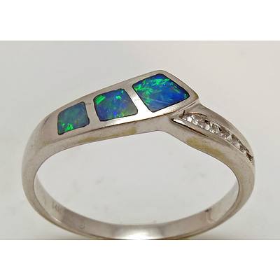 14Ct White Gold Opal & Diamond Ring