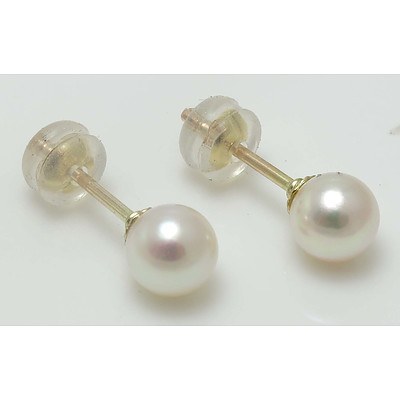 9Ct Gold Pearl Earrings