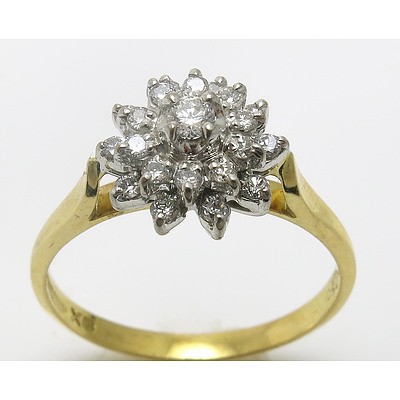 18Ct Gold Diamond Cluster Ring