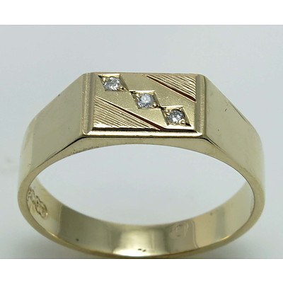 9Ct Gold Diamond Ring