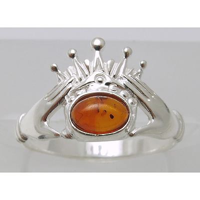 Sterling Silver Claddagh Ring - Amber Set