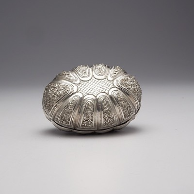 Burmese Repousse Silver Pumpkin Form Box, 140g