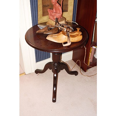 Antique Style Cedar Lamp Table