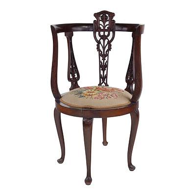 Edwardian Carved and Pierced Mahogany Salon Corner Chair with Tapestry Seat, Early 20th Century