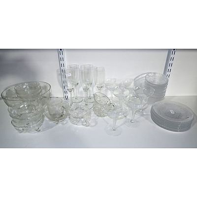 Large Quantity of Vintage Glassware