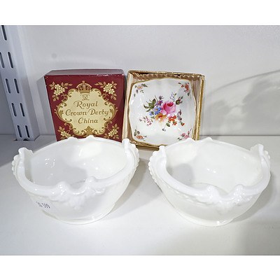 Boxed Crown Darby Pin Dish and Pair of Coalport Dishes
