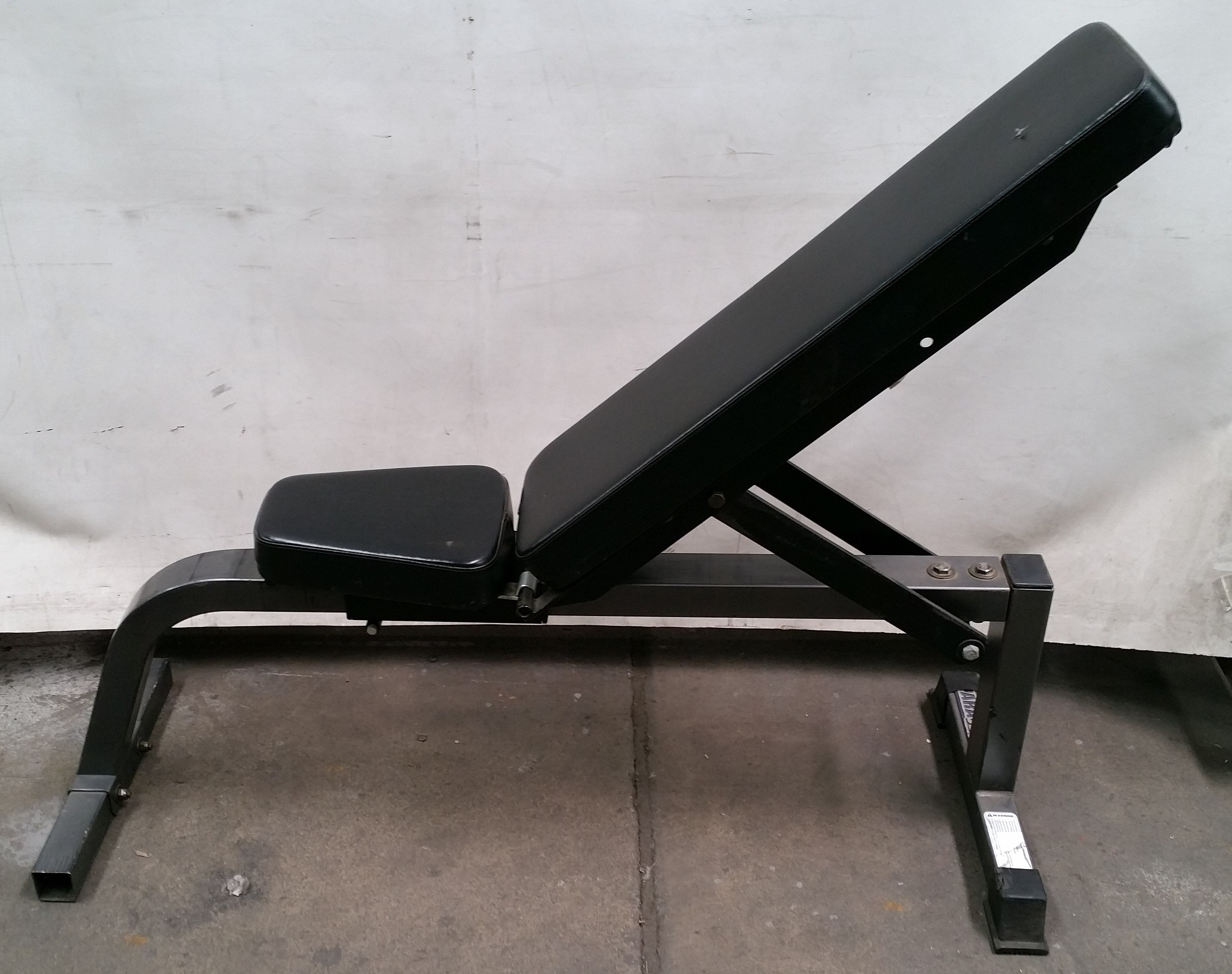 Parabody Weight Bench and Body - Lot 1095921 | ALLBIDS