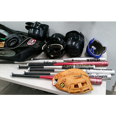 Lot of Assorted Baseball and Softball Equipment in Bag