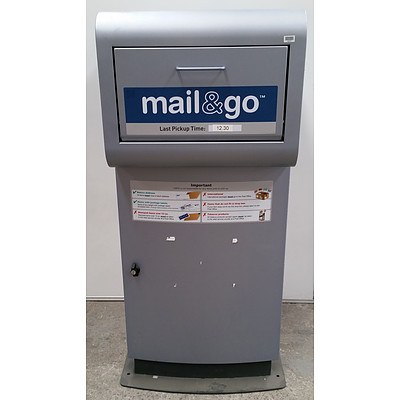 Large 'USPS Mail & Go' Mail Box