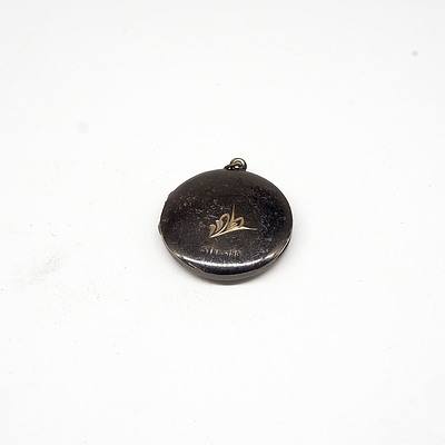 Sterling Silver Engraved Round Locket