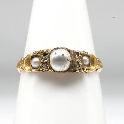 18ct Yellow Gold Ring with Diamonds, Seed Pearls and Glass Pearl