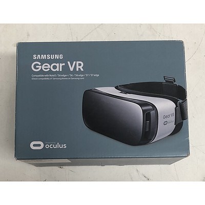 Samsung (SM-R322) Gear VR White Virtual Reality Headset