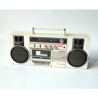 Sharp GF-A1A Portable Stereo and Radio System Made in Japan