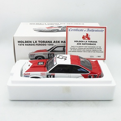 Auto Art - Holden Torana LX A9X Hatchback 1978 Hardie-Ferodo 1000 354/600 1:18 Scale Model Car