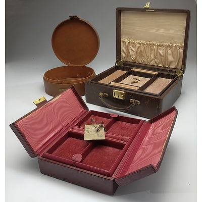 Group of Vintage Jewellery of Vanity Boxes