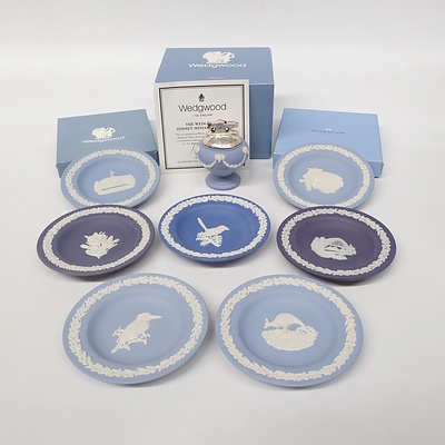 Eight Pieces of Australian Themed Wedgwood Jasper Ware including Seven Plates and One Table Lighter