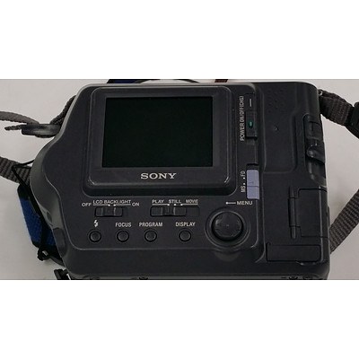 Sony Digital Mavica MVC-FD73 Digital Still Camera