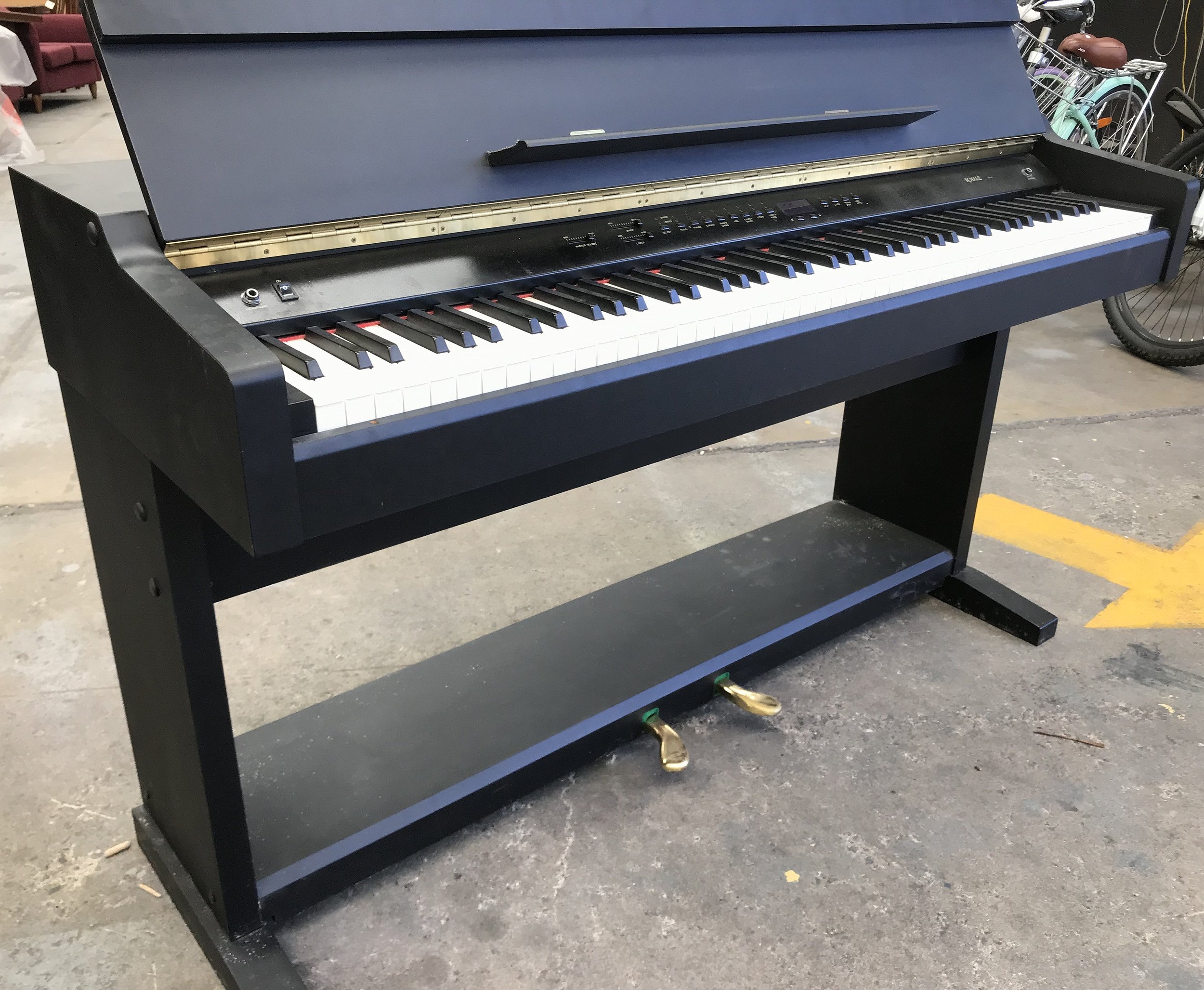 Daewoo digital store piano