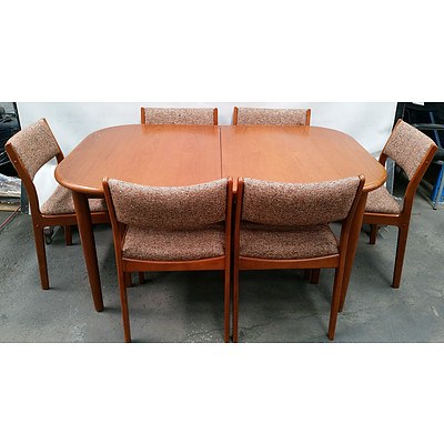 Retro Extension Table and Six Matching Chairs