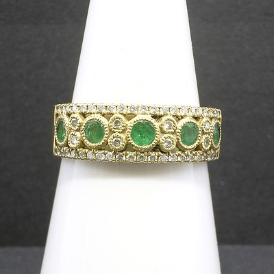 18ct Yellow Gold Ring with Emerald and Diamond Stones