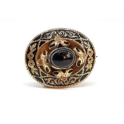 Antique 9ct Yellow Gold Mourning Brooch with Oval Cabochon of Black Banded Agate