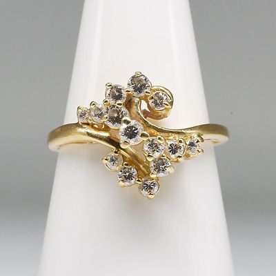 18ct Yellow Gold Diamond Cluster Ring (H VS)