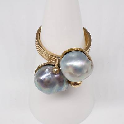 14ct Yellow Gold Ring with Two Keshi Tahitian Pearls