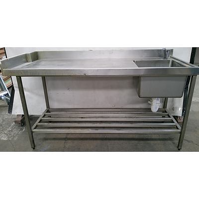 Commercial Stainless Steel Bench With Sink