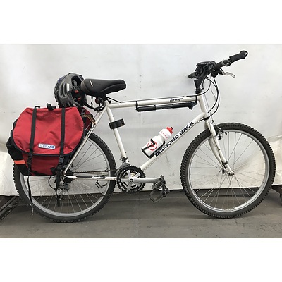 Diamondback Topanga Road Bike with Saddlebags and Learsport LD 3000 Mountain Bike
