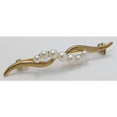9Ct Gold Cultured Pearl Brooch