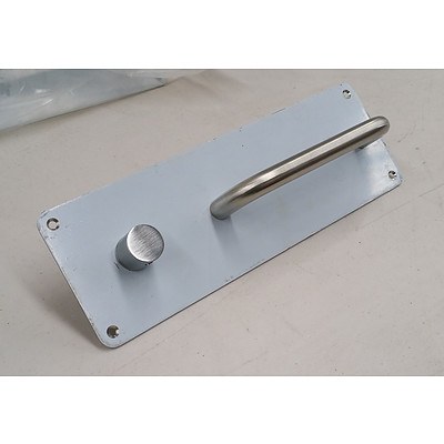 7 Stainless Steel Door Handle Fixtures with Locking Mechanism