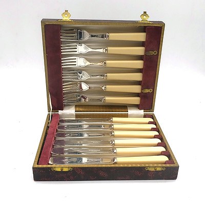 An English Sheffield Silver Plated Boxed Fish Knife and Fork Set for Six
