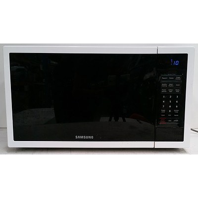Samsung ME6124W 1000W Microwave Oven