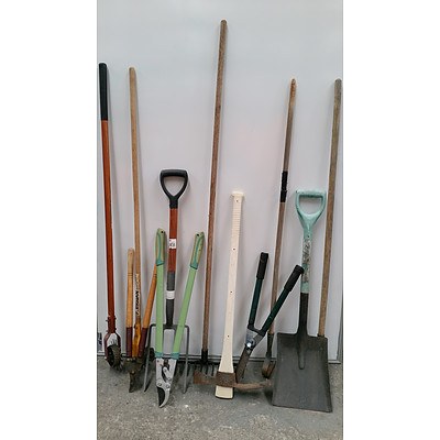 Selection of Garden Tools - Lot of 11