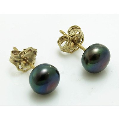 9Ct Gold Black Pearl Earrings